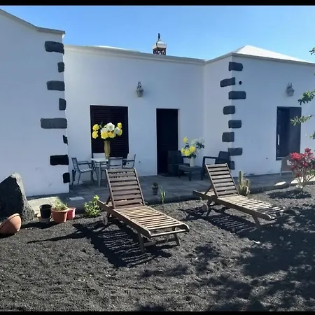 Numero28,casa Tilama בית כפרי Uga