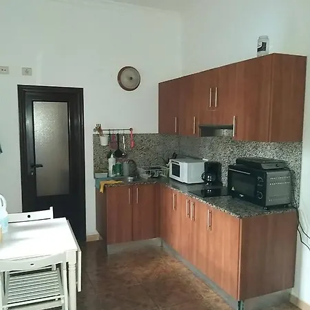 Casa Tilama Número 28 Uga